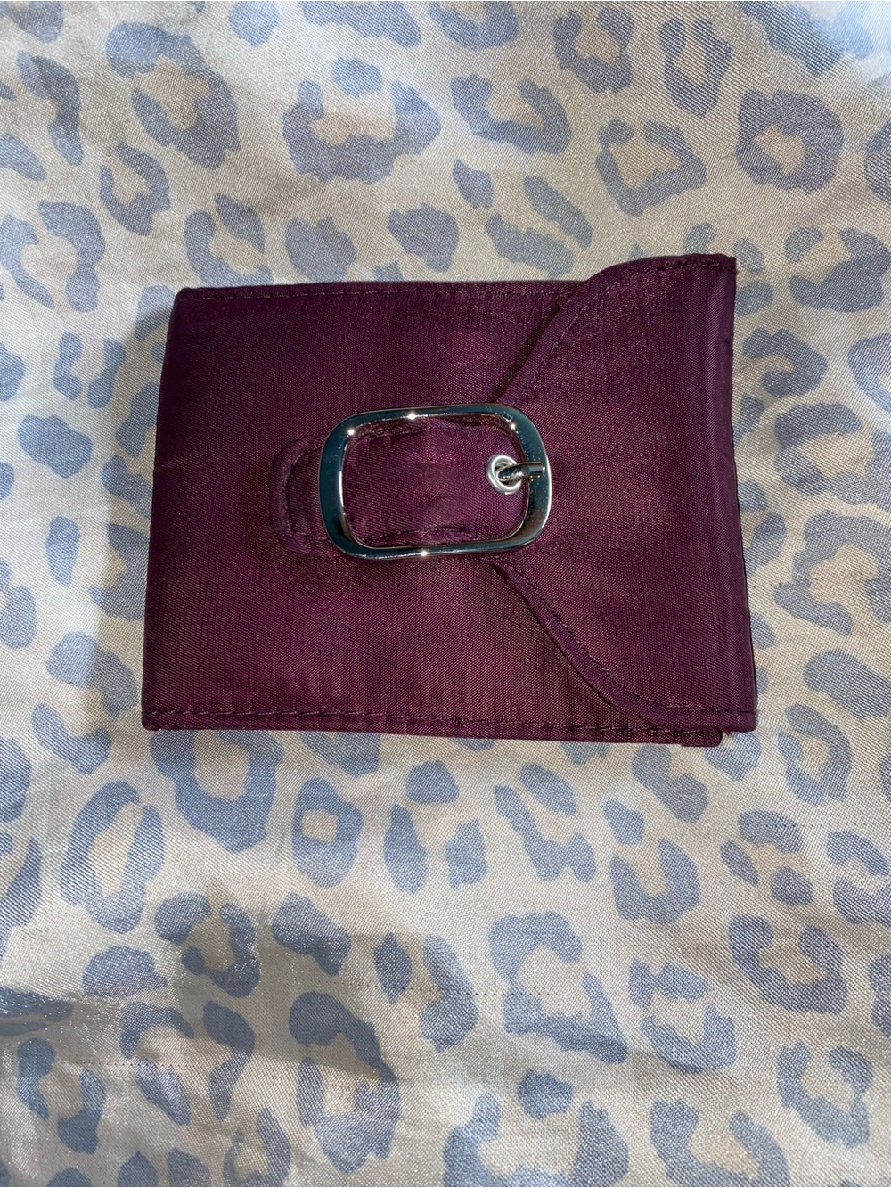 burgundy fabric fold wallet